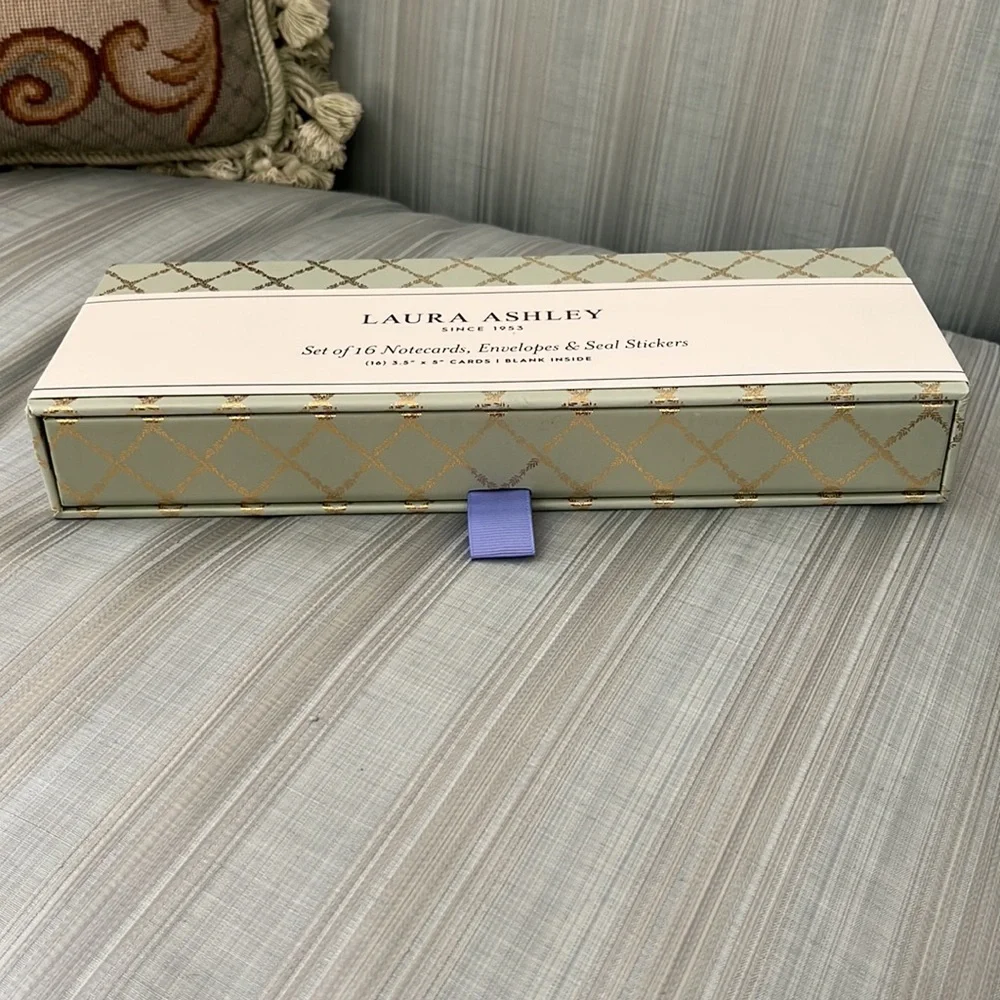 Beautiful  Laura Ashley 